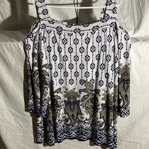 Avenue Womens 22/24 knit top non smoker